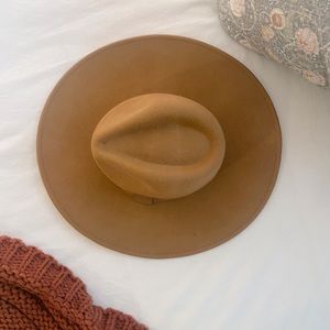 CJLA tan Chelsea hat